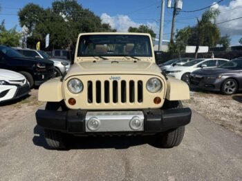 Jeep Wrangler Sahara 2011
