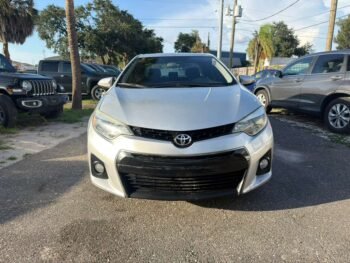 Toyota Corolla Sport Premium 2016